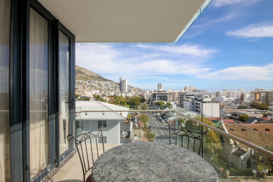 To Let 2 Bedroom Property for Rent in Sea Point Western Cape